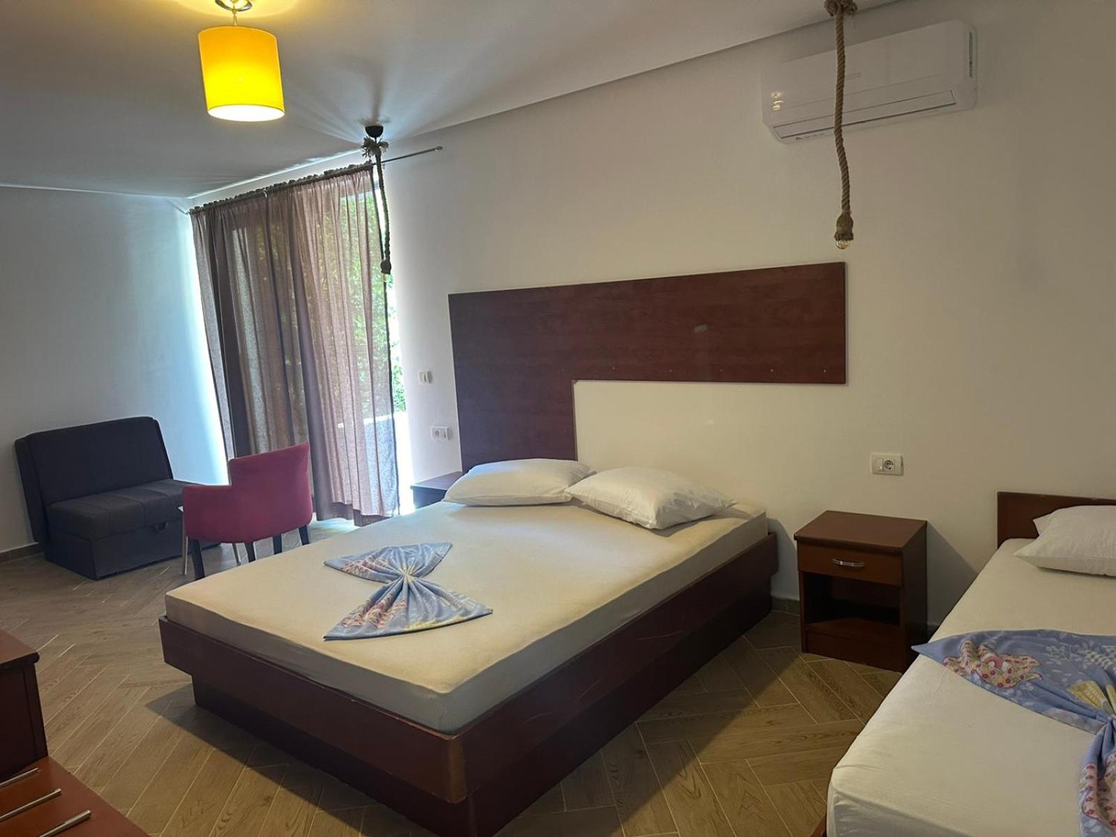 Apartments Prag Улцинь Экстерьер фото