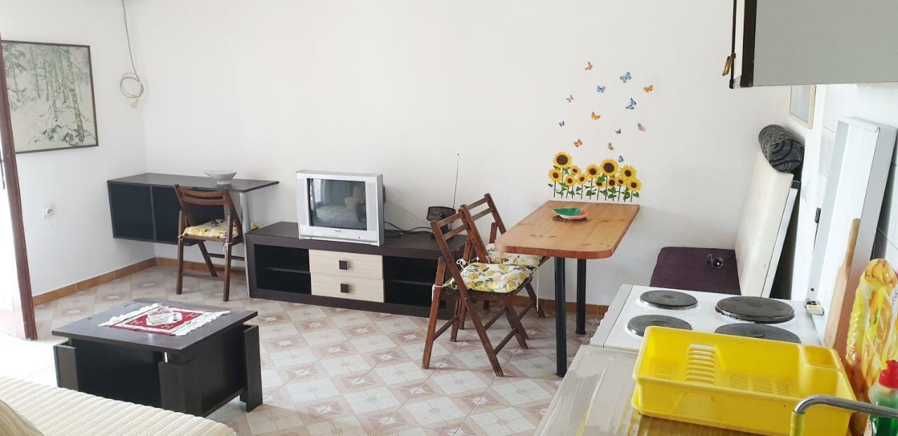 Apartments Prag Улцинь Экстерьер фото