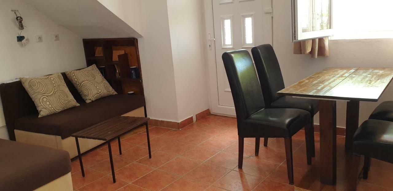 Apartments Prag Улцинь Экстерьер фото